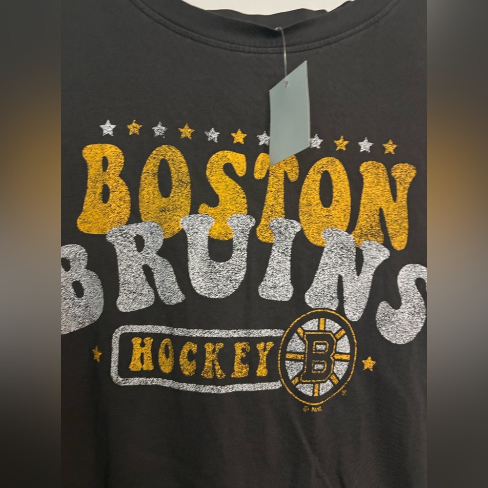 NWT Boston Bruins Womens Sz Small Gray Yellow Logo Short Sleeve‎ Tee Shirt - Picture 3 of 11